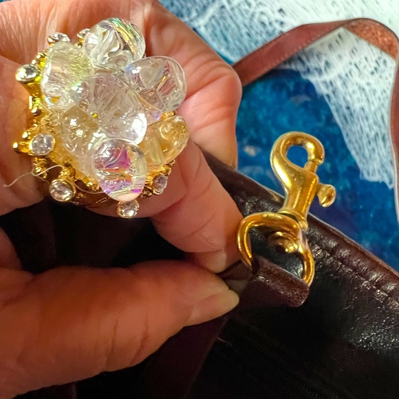 BUY or BUNDLE! Brahmin blk br trim 2 strap removable zip envelope center key fob - Picture 5 of 15